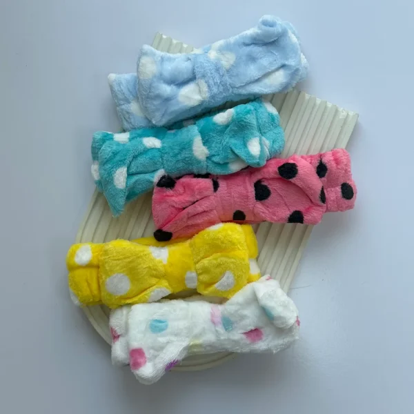 هدبند آرایشی خال خالی 9490949