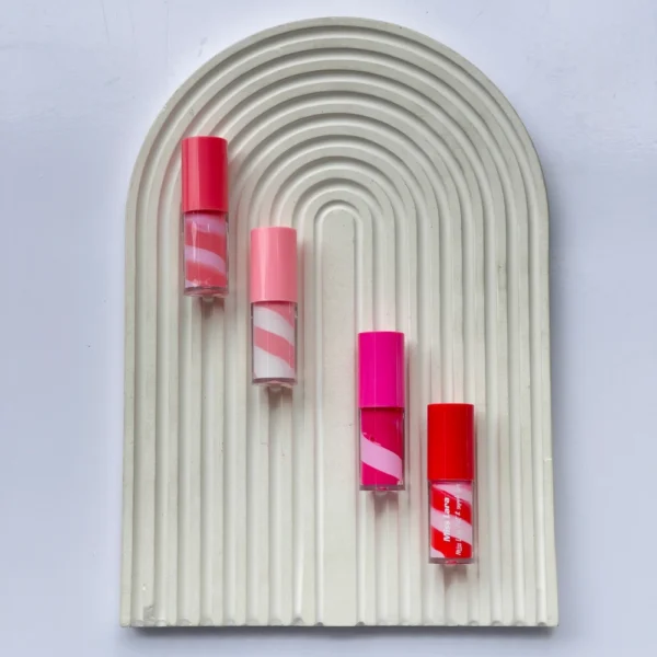 بستنی لب میس لارا 0494998