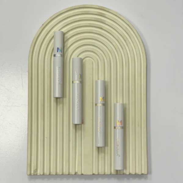 رژ لب پیل‌آف اولی بولا ۴ میل 980989