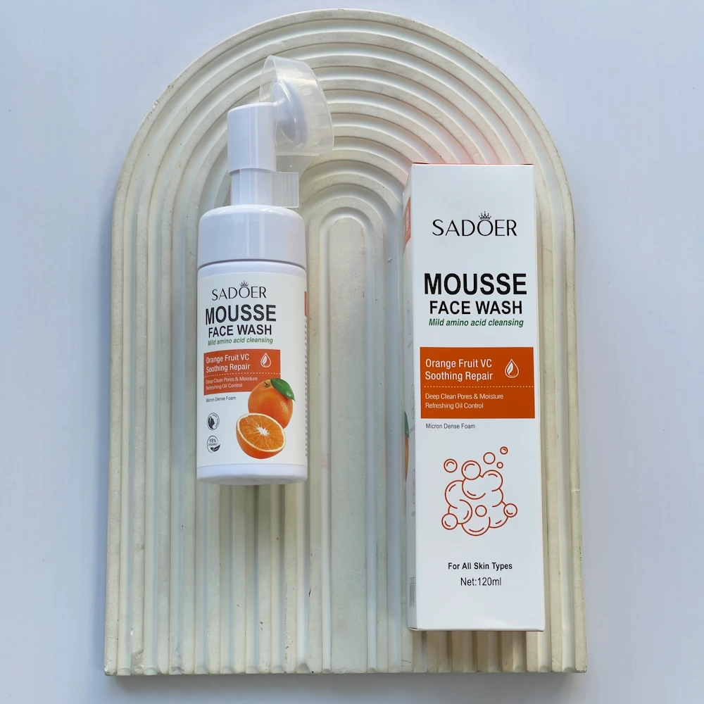 IMG_1734 فوم شستشو صورت ضدلک سادور مدل ویتامین C حجم 120 میلیلیتر، مناسب انواع پوست | SADOER Vitamin C Facial Cleansing Foam 120 ml - تصویر 1
